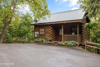 1613 Misty Hollow Way, Gatlinburg, TN 37738