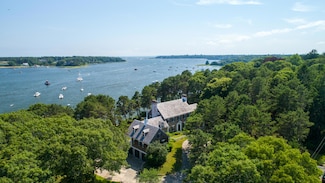 671 Old Post Rd, Cotuit, MA 02635