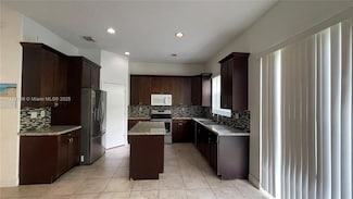 7743 NW 21st Dr, Hollywood, FL 33024