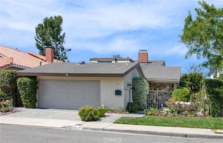 129 The Masters Cir, Costa Mesa, CA 92627
