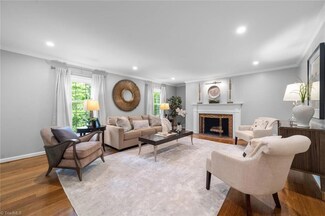 1020 Kenleigh Cir, Winston Salem, NC 27106
