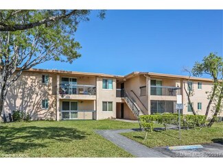 1940 NW 119 Unit 802, Medley, FL 33167