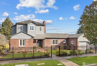 2576 38th Ave W, Seattle, WA 98199