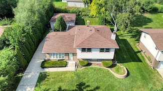 722 Merlin Dr Unit 16, Schaumburg, IL 60193