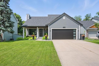 4510 89th St, Urbandale, IA 50322