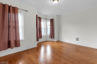 229 6th Ave W Unit 1/2, Newark, NJ 07107