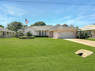 5207 Indian Bend Ln, Fort Pierce, FL 34951