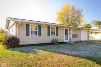 2743 Streamside Dr, Columbus, IN 47203