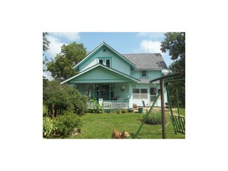 23804 NW Barton Rd, Garnett, KS 66032