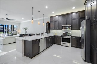 4318 Aurora St, Naples, FL 34119