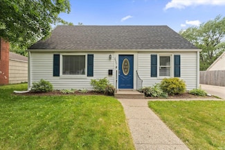 2527 Woodmont Dr, South Bend, IN 46614