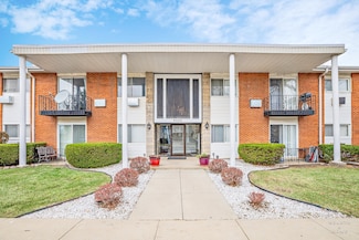 9500 Dee Rd Unit 2F, Des Plaines, IL 60016
