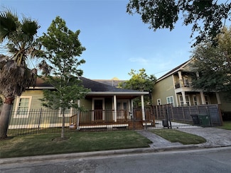 2626 Columbia St, Houston, TX 77008