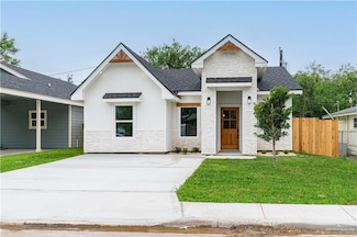 322 Palm Ave, Mercedes, TX 78570