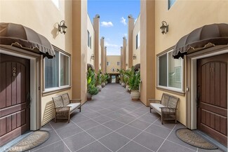15014 Magnolia Blvd Unit 1, Sherman Oaks, CA 91403