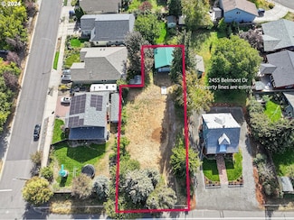 2455 Belmont Dr, Hood River, OR 97031