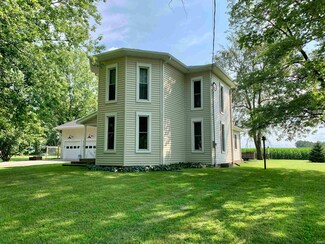 4849 S Wabash Rd, Rochester, IN 46975