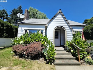 7247 SE Division St, Portland, OR 97206
