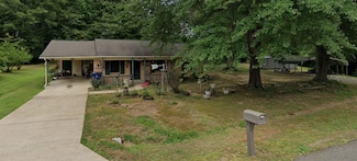 304 E Valley Dr, Pontotoc, MS 38863
