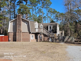104 Croatan Dr, Newport, NC 28570
