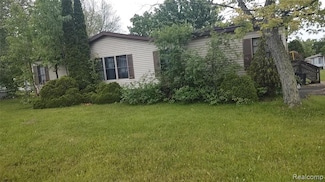 1300 Pennington Dr, Lapeer, MI 48446