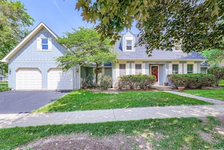 201 S Wulff St, Cary, IL 60013