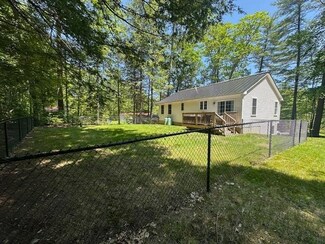 106 Betts Rd, Rochester, NH 03867