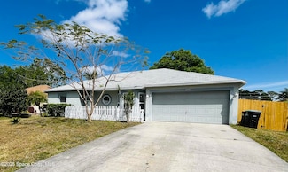 1759 Hazelton St NW, Palm Bay, FL 32907