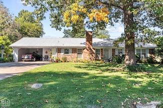 815 NW 3rd St, Walnut Ridge, AR 72476
