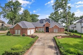 2003 Royal Oak Dr, Tyler, TX 75703