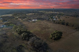 1976 Wesley Chapel Rd, Waco, TX 76705