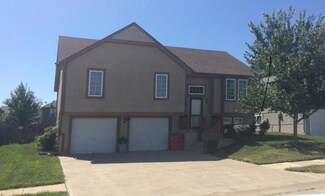 712 N Belvidere Ave, Independence, MO 64056
