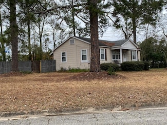 403/405 Metropolitan Ct, Dothan, AL 36303