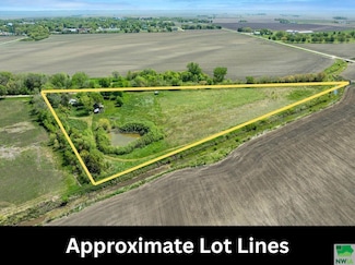 23215 Gum Ave, Onawa, IA 51040