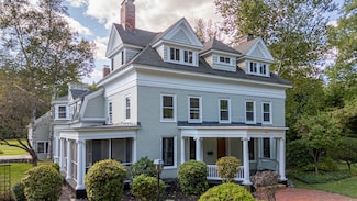232 South St, Concord, NH 03301