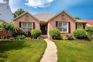 14 Carrollton Ct, Little Rock, AR 72211