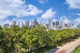 2803 Chartres St, Houston, TX 77004