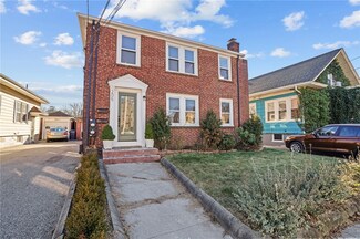 205 Chace Ave, Providence, RI 02906