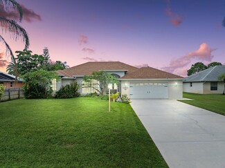 252 SW Ridgecrest Dr, Port Saint Lucie, FL 34953
