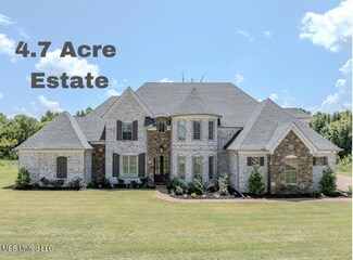 1390 Pebble View Dr, Byhalia, MS 38611
