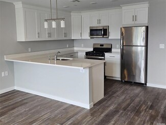 221 Eastview Dr Unit 19, Central Islip, NY 11722