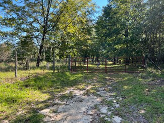 689 Hemlock Rd, Barnwell, SC 29812