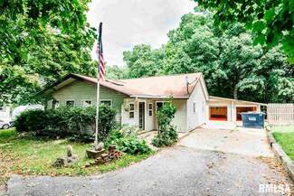 16 Wilshire Wood Dr, MacKinaw, IL 61755
