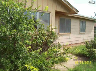 601 E Washington Ave, Electra, TX 76360
