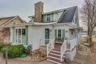 26096 N Shore Dr, Elkhart, IN 46514