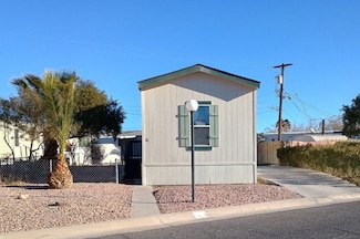 26 Arcade Cir, Las Vegas, NV 89110