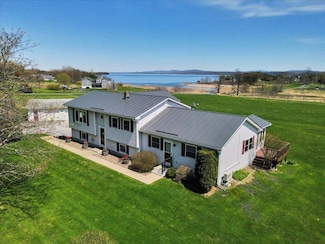 132 East Shore S, Grand Isle, VT 05458