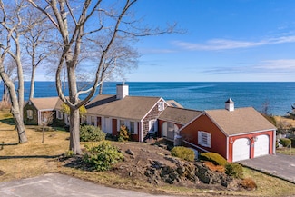 2 Salt Spray Ln, Cape Elizabeth, ME 04107