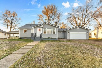 38 Oak St, Farmington, MO 63640