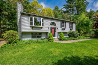 155 Hathaway St, Wareham, MA 02571